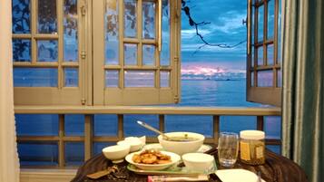 Daily local cuisine breakfast (VND 60000 per person)