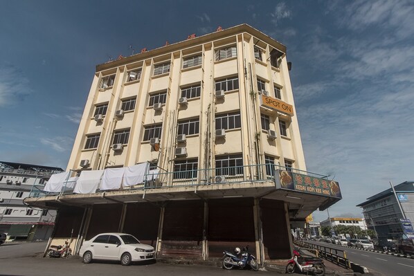 Facciata della struttura