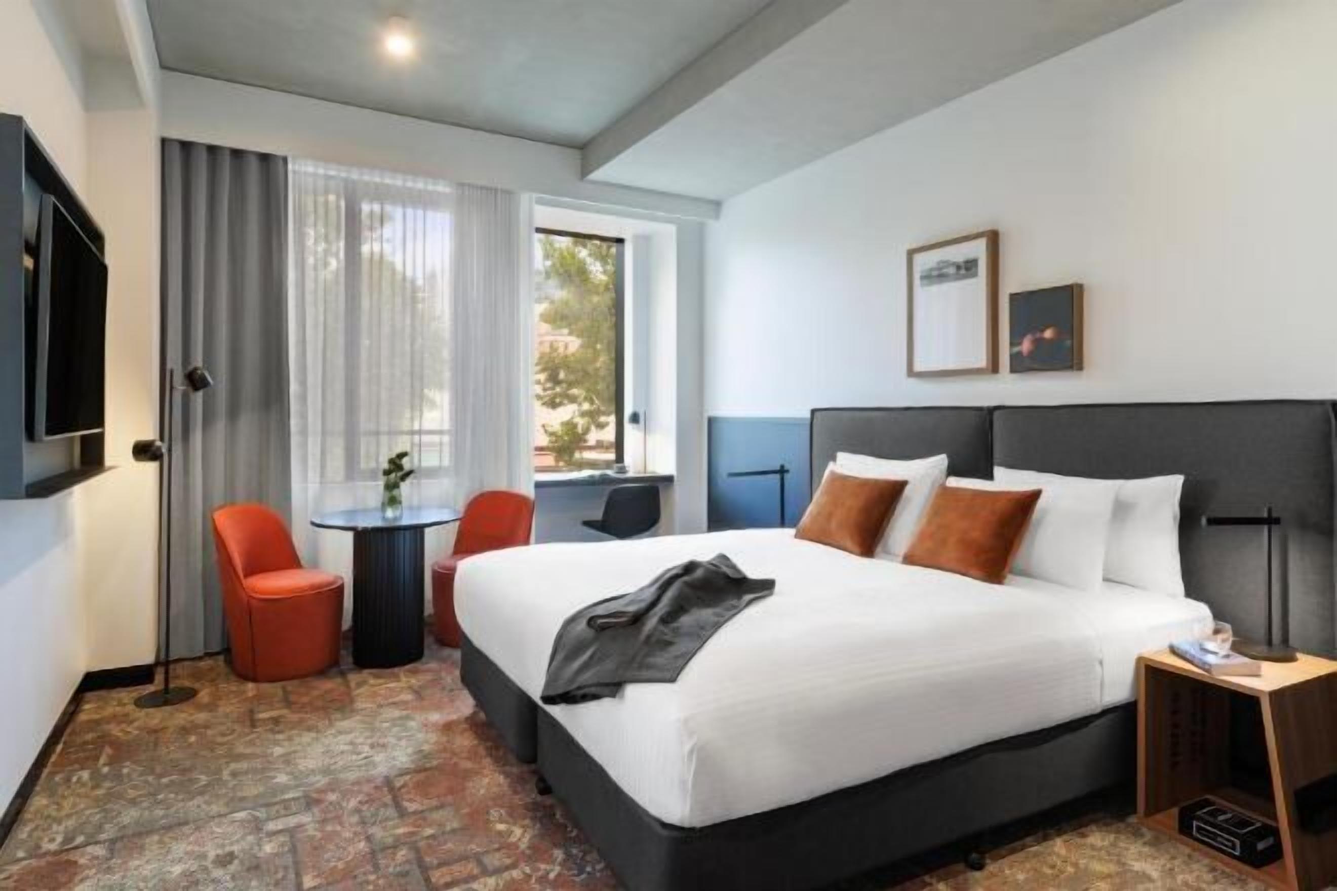 Minibar, in-room safe, blackout curtains, iron/ironing board