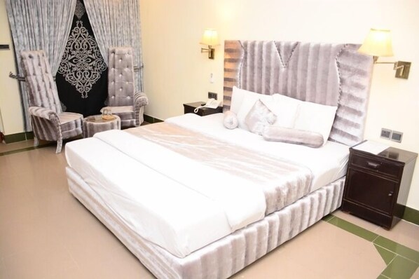 Executive Room - Move N Pick (Murree)