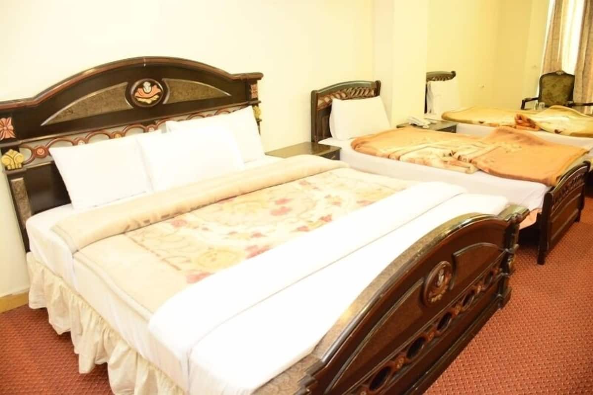 Deluxe Quadruple Room | Free WiFi