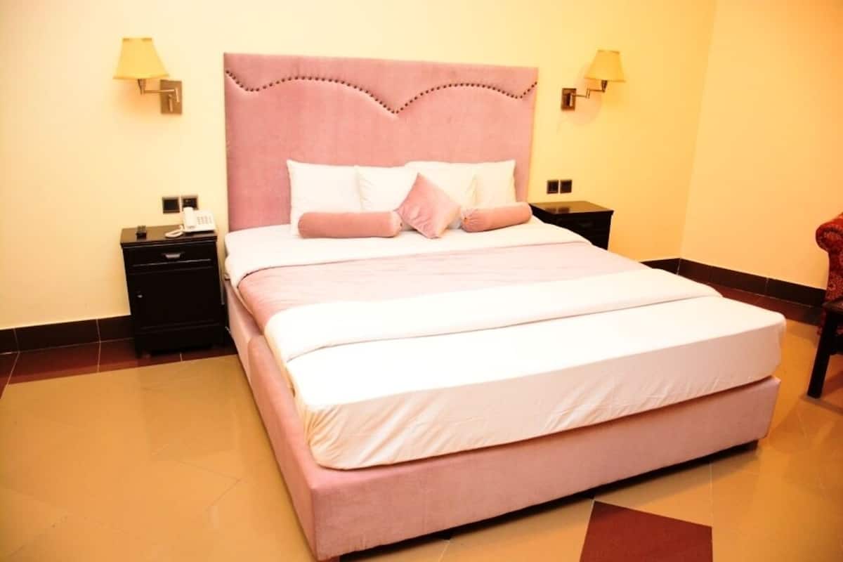 Classic Room | Free WiFi
