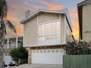 Exterior - Beach House with Ocean and Harbor Views from Magnificient RoofDeck! (Oxnard)