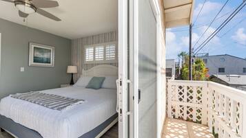 3 bedrooms, iron/ironing board, travel crib, free WiFi