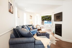 TV connectée, cheminée