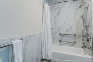 Haartrockner, Handtücher