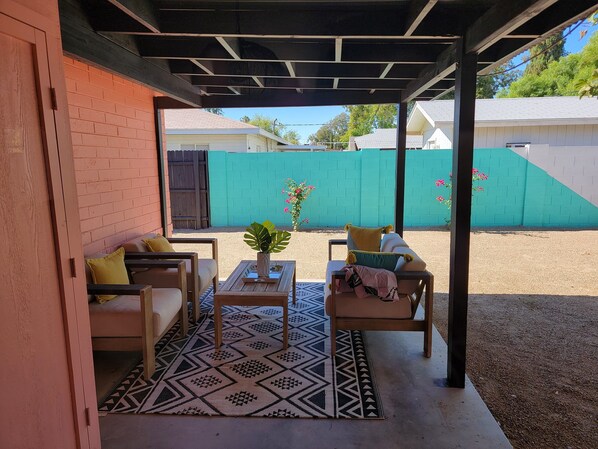 Terrace/patio - Nostalgic 1950’s Bungalow, minutes to ASU, DT Mesa (Mesa)
