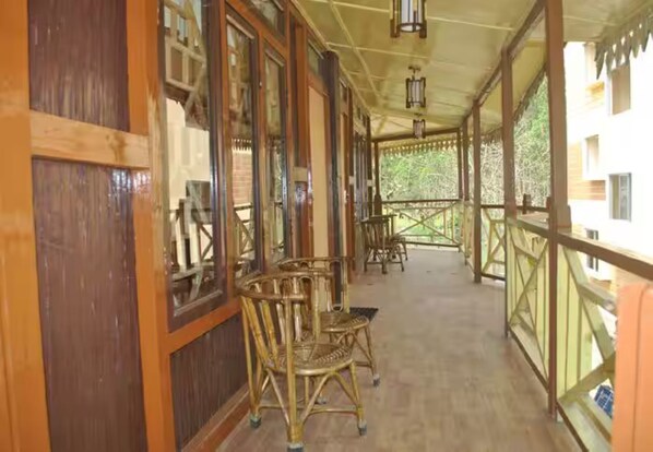 Interior - Goroomgo Green Gold Resort Lataguri (Mal)