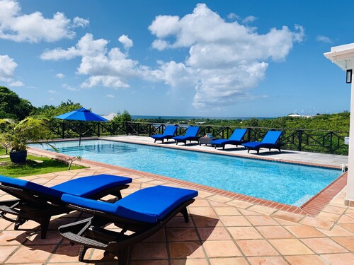 Breathtaking 3-Bedroom Oceanview Villa– Quick Walk to Beach, Private Pool, Gated