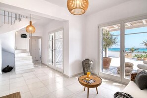 Interior - The view 1 (Santa Maria Paros Νάουσα)