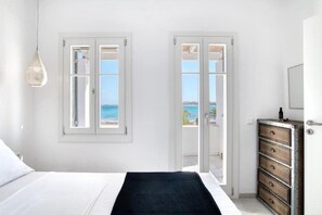3 bedrooms, iron/ironing board, free WiFi, bed sheets - The view 1 (Santa Maria Paros Νάουσα)