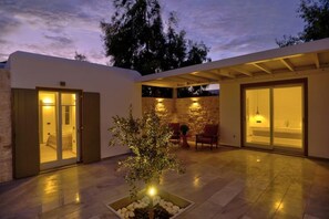 Terrace/patio - The View 4 (Santa Maria Paros Νάουσα)