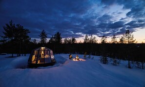 Cabin phong cách lãng mạn | Nôi (giường cho trẻ sơ sinh) miễn phí 