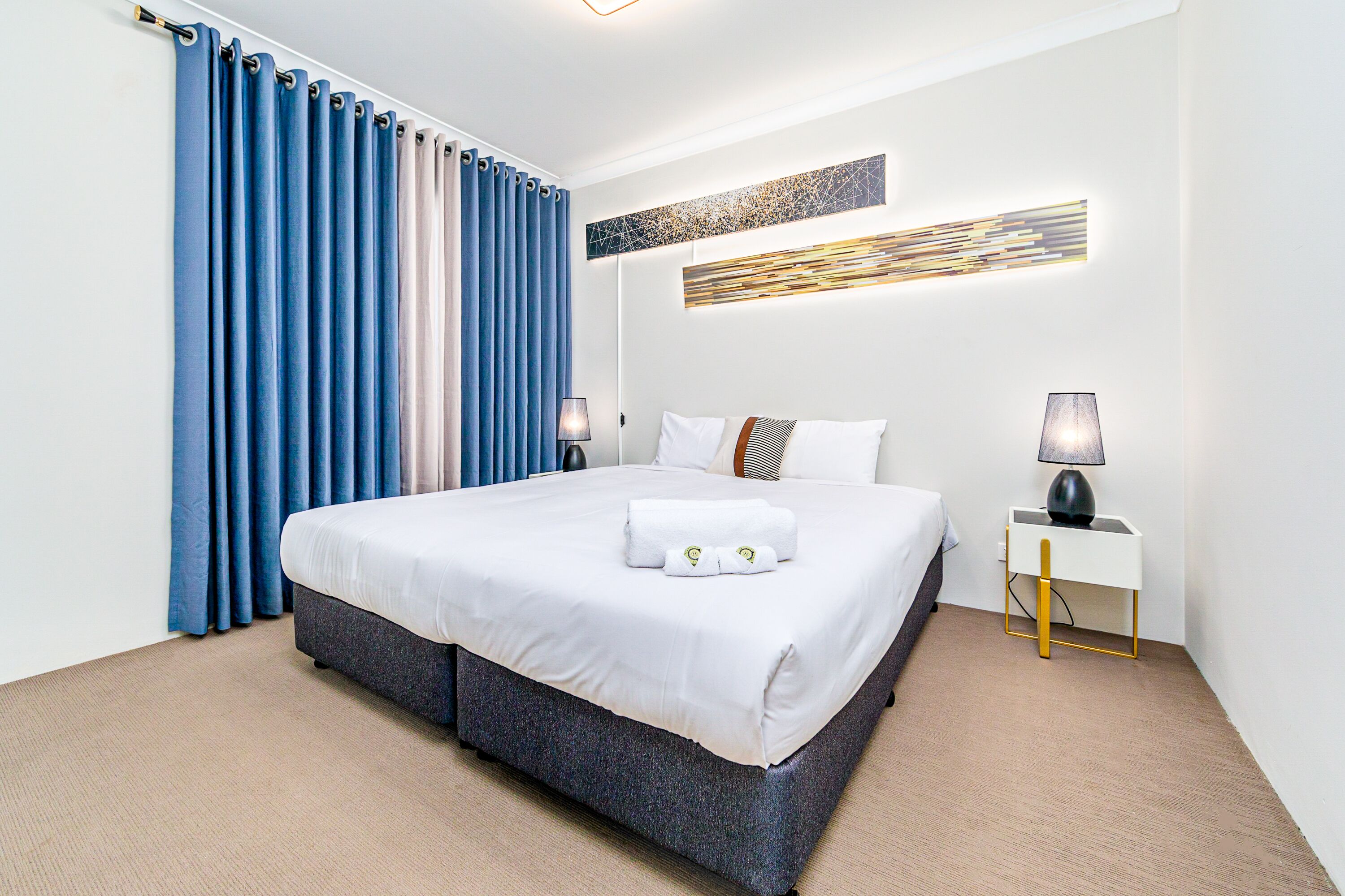 Standard Apartment, 1 Bedroom, Non Smoking, Kitchen | Langsir/tirai gelap terus, seterika/papan seterika, Wi-fi percuma 