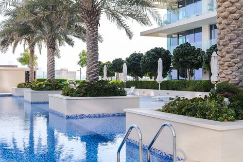 Luxury, beach front, family friendly 3 Bed Condo.  Mamsha Al Saadiyat