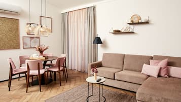 Familien-Penthouse, 2 Schlafzimmer | Allergikerbettwaren, kostenloses WLAN, Bettwäsche