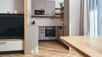 Presidential-Apartment, 3Â Schlafzimmer, Nichtraucher, Balkon | Eigene KĂŒche | GroĂer KĂŒhlschrank, Mikrowelle, Ofen, Herdplatte