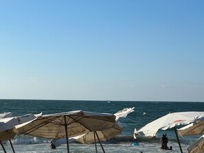 In Strandnähe, Liegestühle