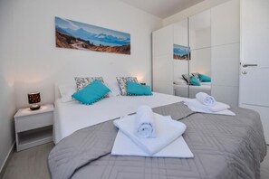 4 Schlafzimmer, Zimmersafe, Bügeleisen/Bügelbrett, kostenloses WLAN