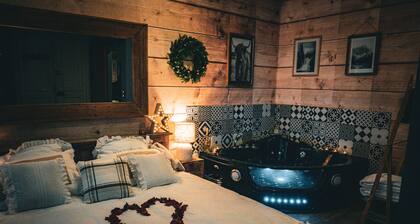 COSY MOUNTAIN LOVE ROOM