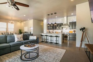 电视、Netflix、Hulu、流媒体服务