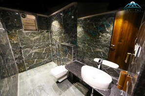 Luxury Villa | Bathroom