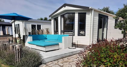 4. Beachhouse, 1km from Sea, Camping, Swimming Pool, Playground