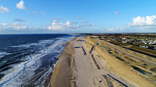 5. Beachhouse, 1km from Sea, Swimming Pool, Playground, Camping