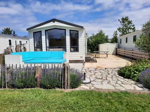 5. Beachhouse, 1km from Sea, Swimming Pool, Playground, Camping