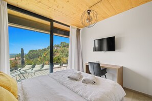 4 chambres, bureau, fer et planche à repasser, Wi-Fi