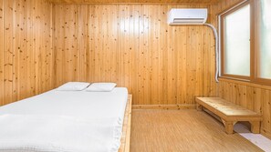 Basic-Zimmer, 1 Schlafzimmer (Small Room) | 1 Schlafzimmer, kostenloses WLAN