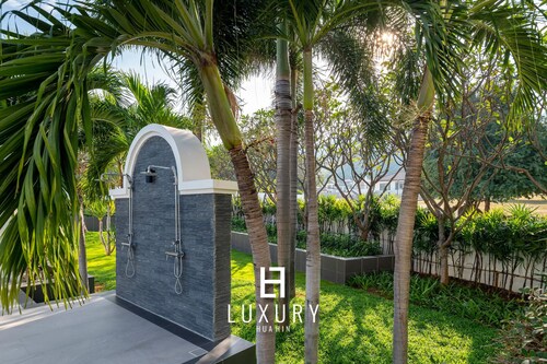 Luxury 5 Bedroom Pool Villa B11B