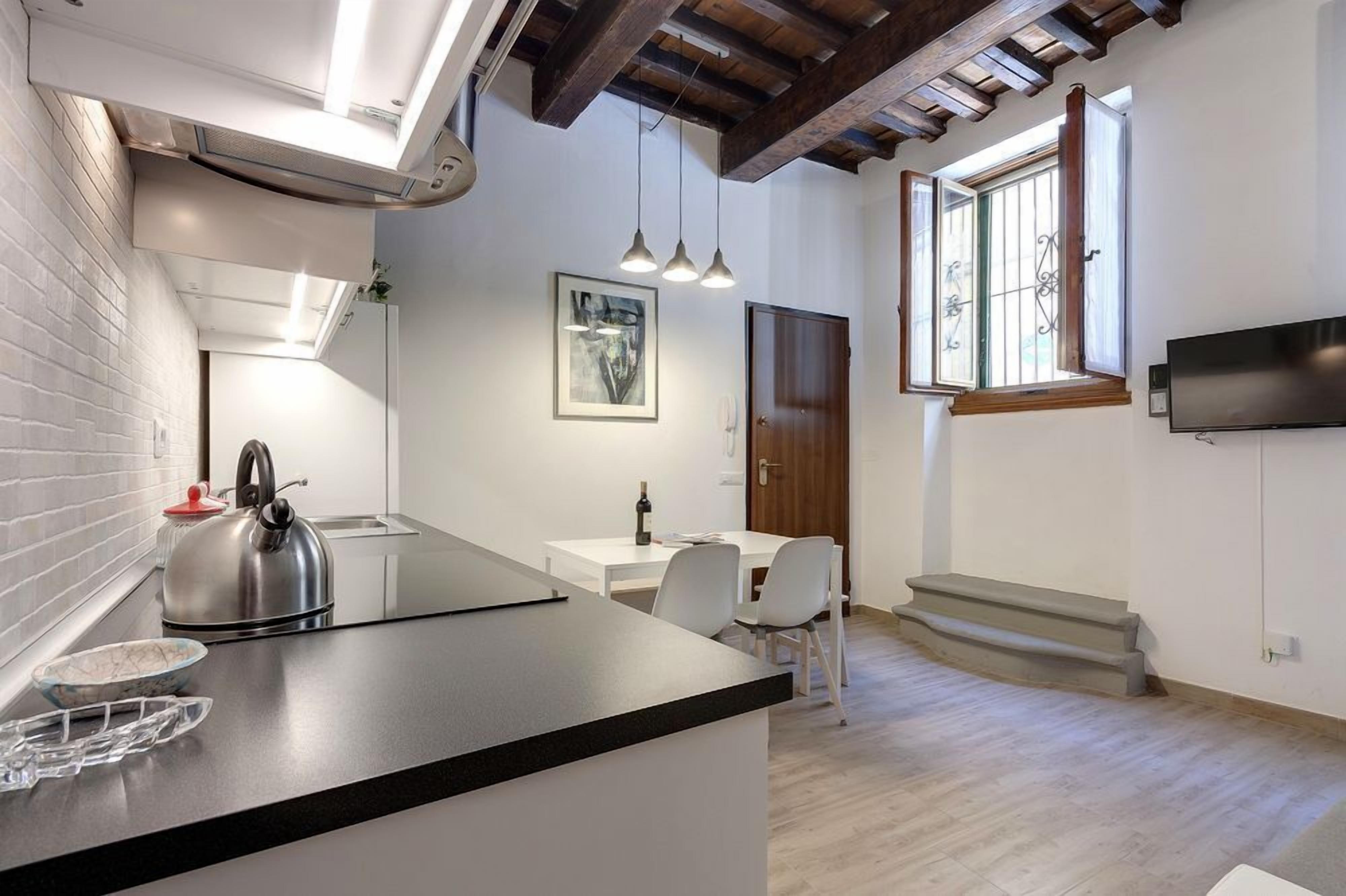 公寓 | 私人廚房 | 大型冰箱、烤箱、爐台、洗碗機