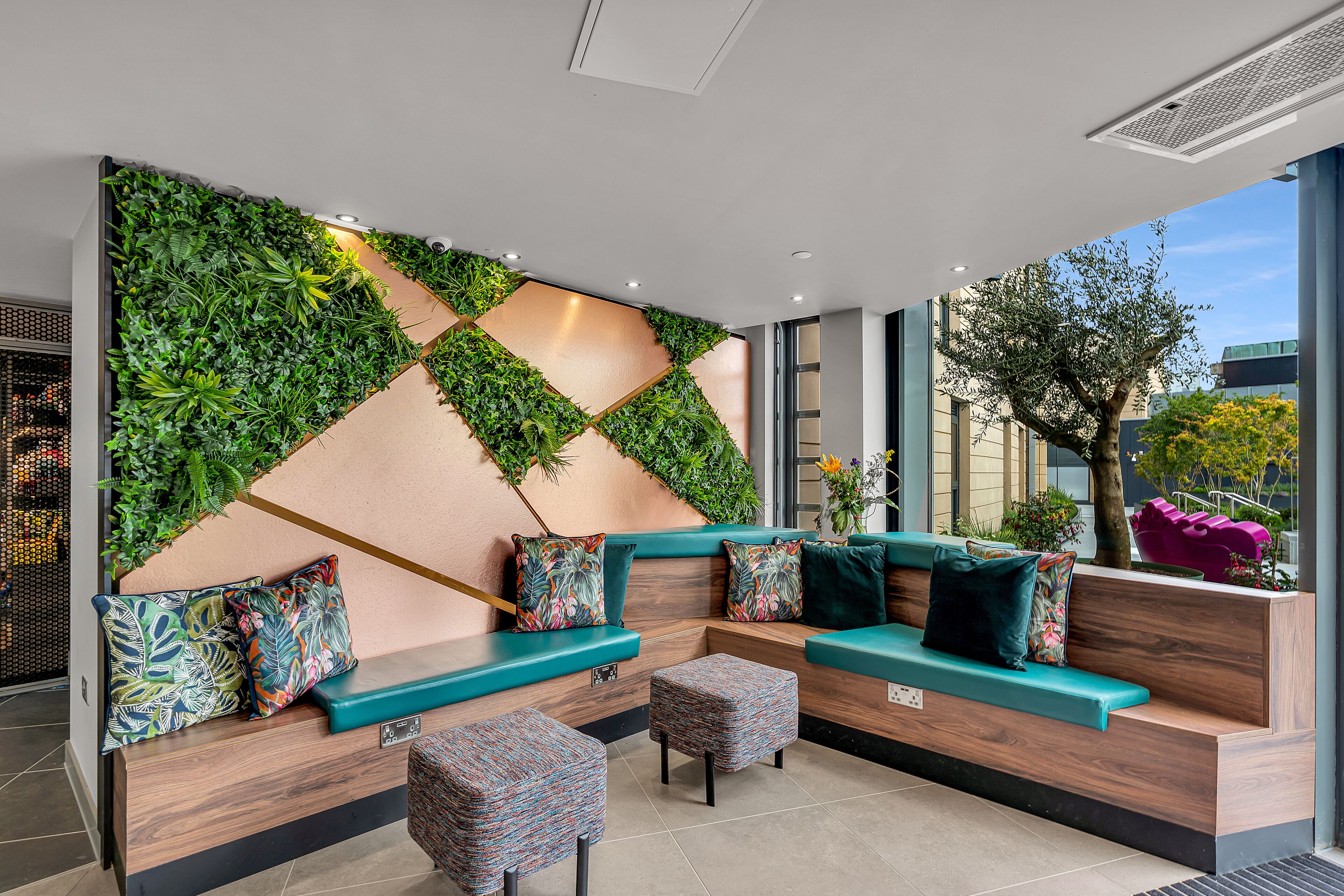 Photo - Roomzzz Edinburgh