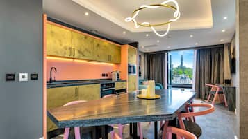 The Bonnie Suite | Private kitchen | Electric kettle