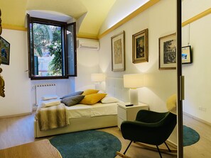 2 bedrooms, free WiFi, bed sheets, wheelchair access - ***COLOSSEUM STYLISH APARTMENT*** (Roma)