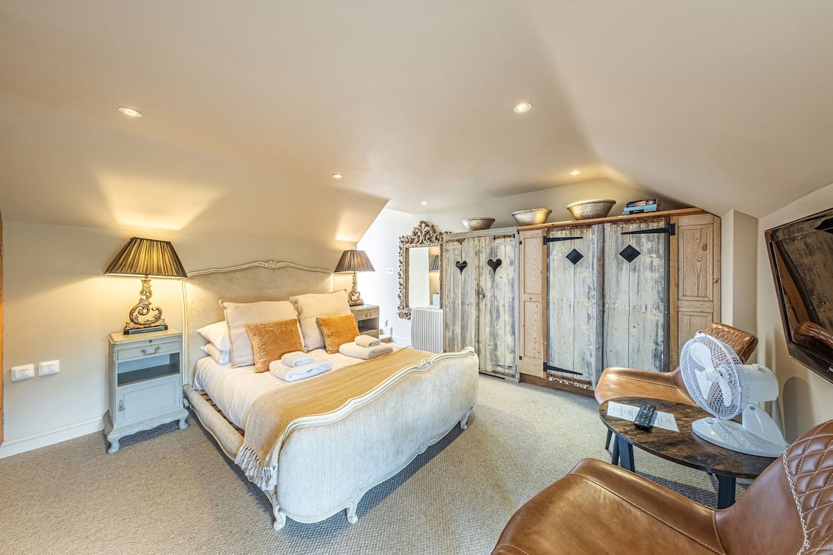 1 habitación, minibar, decoración personalizada y muebles diferentes