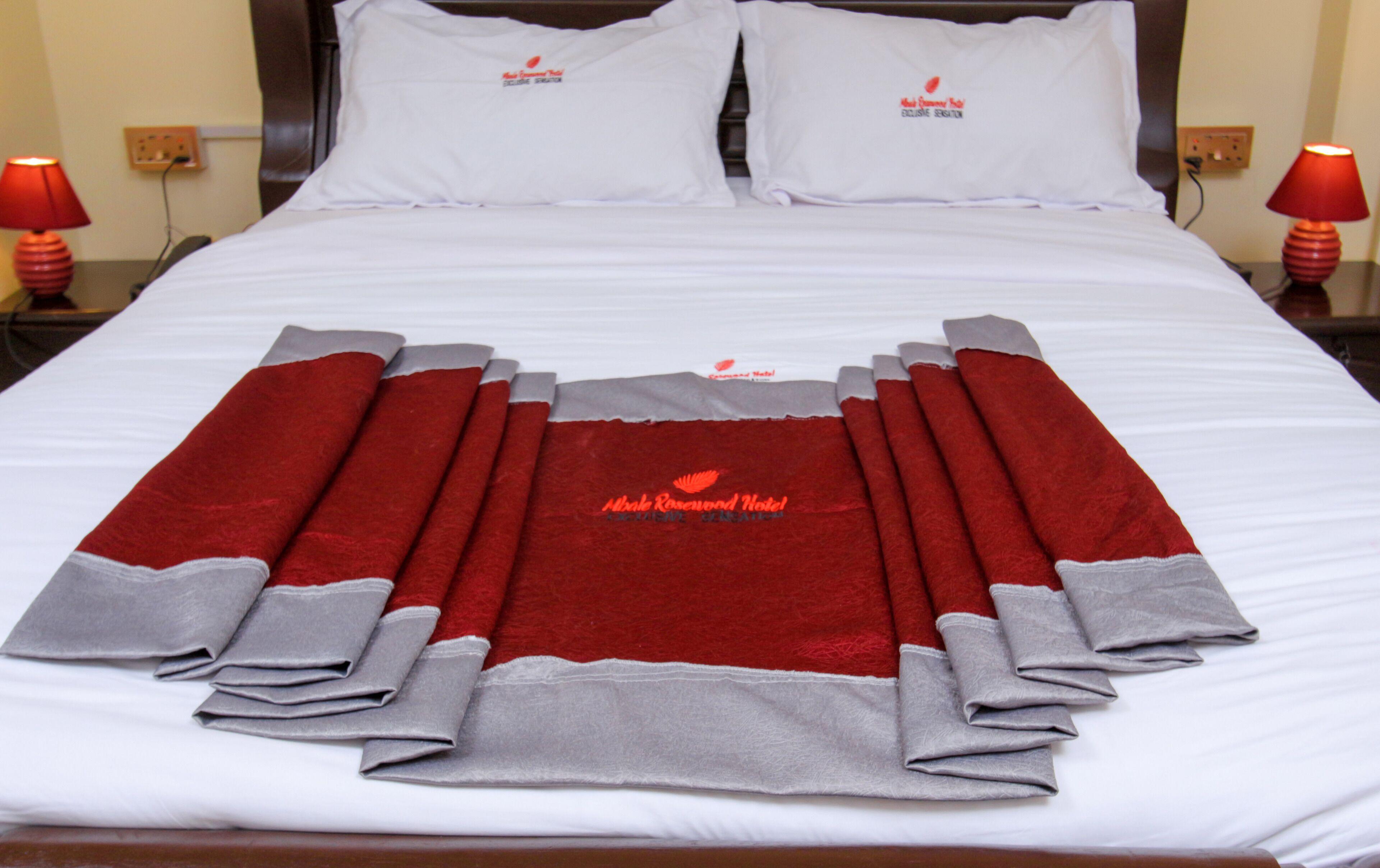 Executive tweepersoonskamer | Hypoallergeen beddengoed, een bureau, gratis wifi, beddengoed