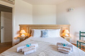 1 bedroom, iron/ironing board, travel cot, WiFi