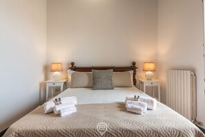 2 slaapkamers, een strijkplank/strijkijzer, wifi, beddengoed