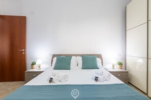 1 camera, ferro/asse da stiro, Wi-Fi, lenzuola