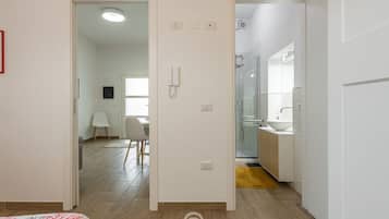 1 camera, ferro/asse da stiro, Wi-Fi, lenzuola