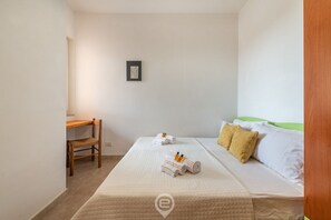 2 chambres, fer et planche Ă repasser, Wi-Fi, draps fournis