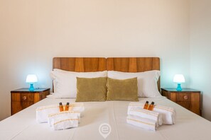 4 quartos, ferros/tábuas de passar roupa, berço de viagem, Wi-Fi