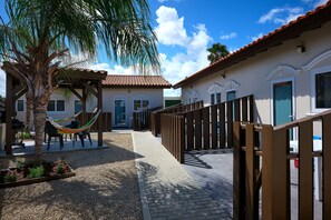 Exterior - Little Sea (Noord)