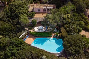Beheizter Pool