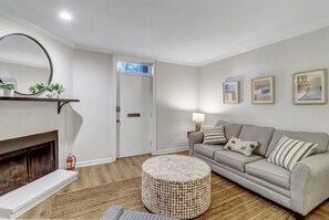 Smart TV - Charming Apartment Steps to Forsyth Park w/ Private Parking By Lucky Savannah (Savannah)