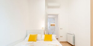 3 chambres, fer et planche à repasser, Wi-Fi, draps fournis