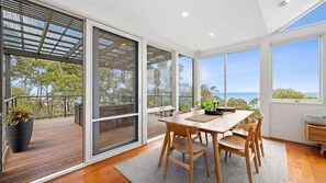 Dining - Big Hill Retreat - Dreamy Retreat (Lorne)
