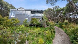 Exterior - Big Hill Retreat - Dreamy Retreat (Lorne)
